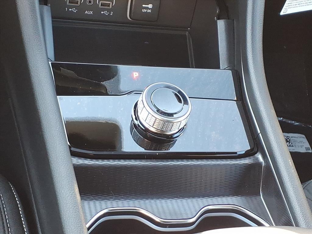 new 2025 Jeep Grand Cherokee car, priced at $39,889