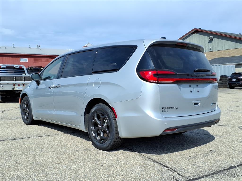 used 2023 Chrysler Pacifica Hybrid car, priced at $36,999
