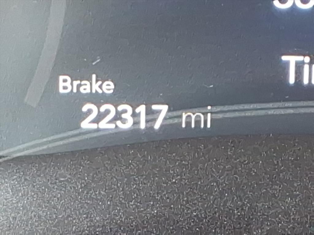 used 2023 Chrysler Pacifica Hybrid car, priced at $34,999