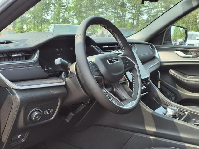 new 2025 Jeep Grand Cherokee L car, priced at $50,417