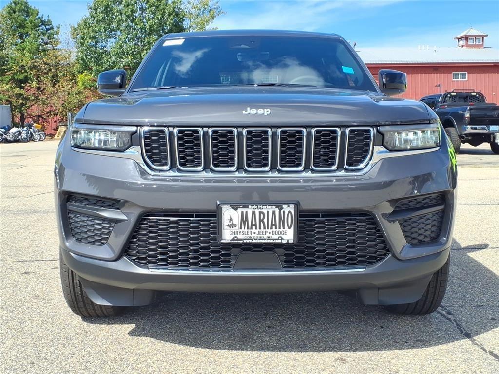 new 2025 Jeep Grand Cherokee car, priced at $39,889