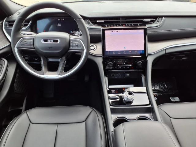 new 2025 Jeep Grand Cherokee L car, priced at $49,282
