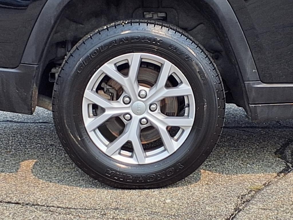 used 2022 Jeep Grand Cherokee L car, priced at $32,999
