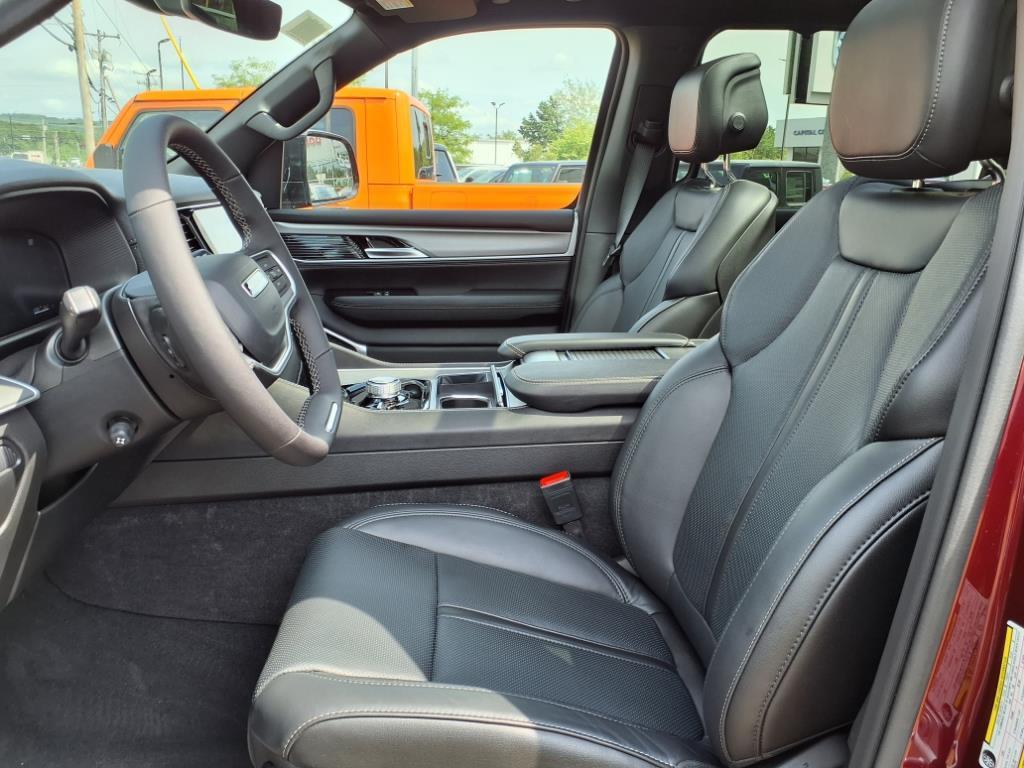 new 2025 Jeep Wagoneer car, priced at $69,286