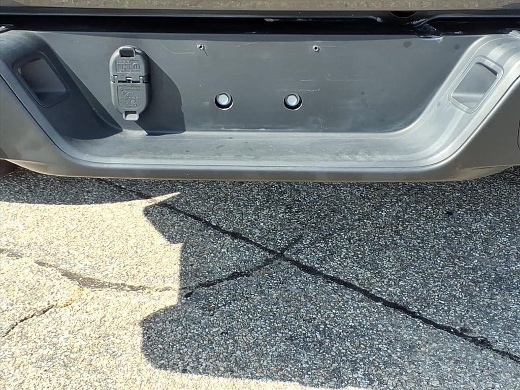 used 2023 Jeep Gladiator car, priced at $31,999