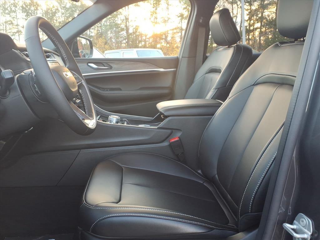 new 2025 Jeep Grand Cherokee L car, priced at $47,176