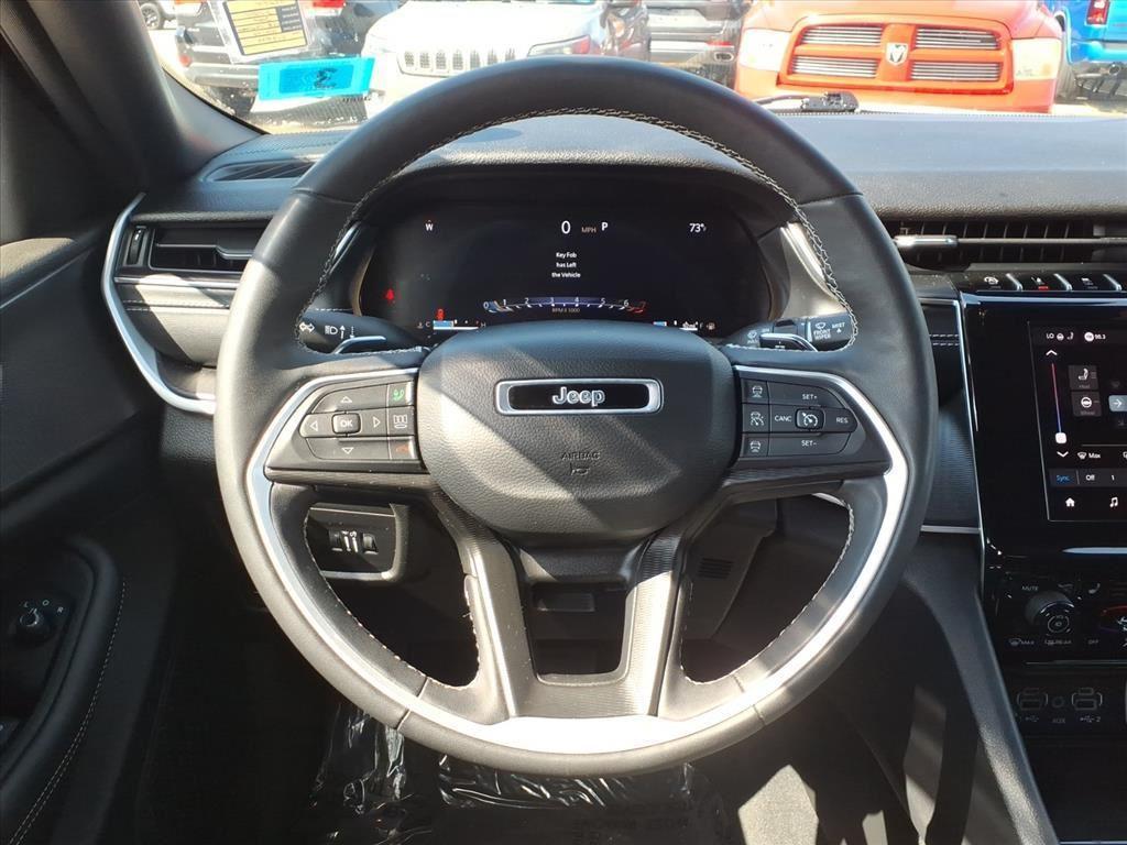 used 2024 Jeep Grand Cherokee car, priced at $38,999
