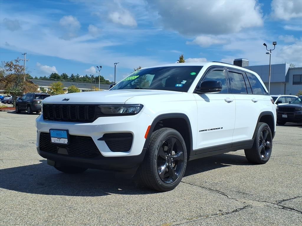 used 2024 Jeep Grand Cherokee car, priced at $38,999