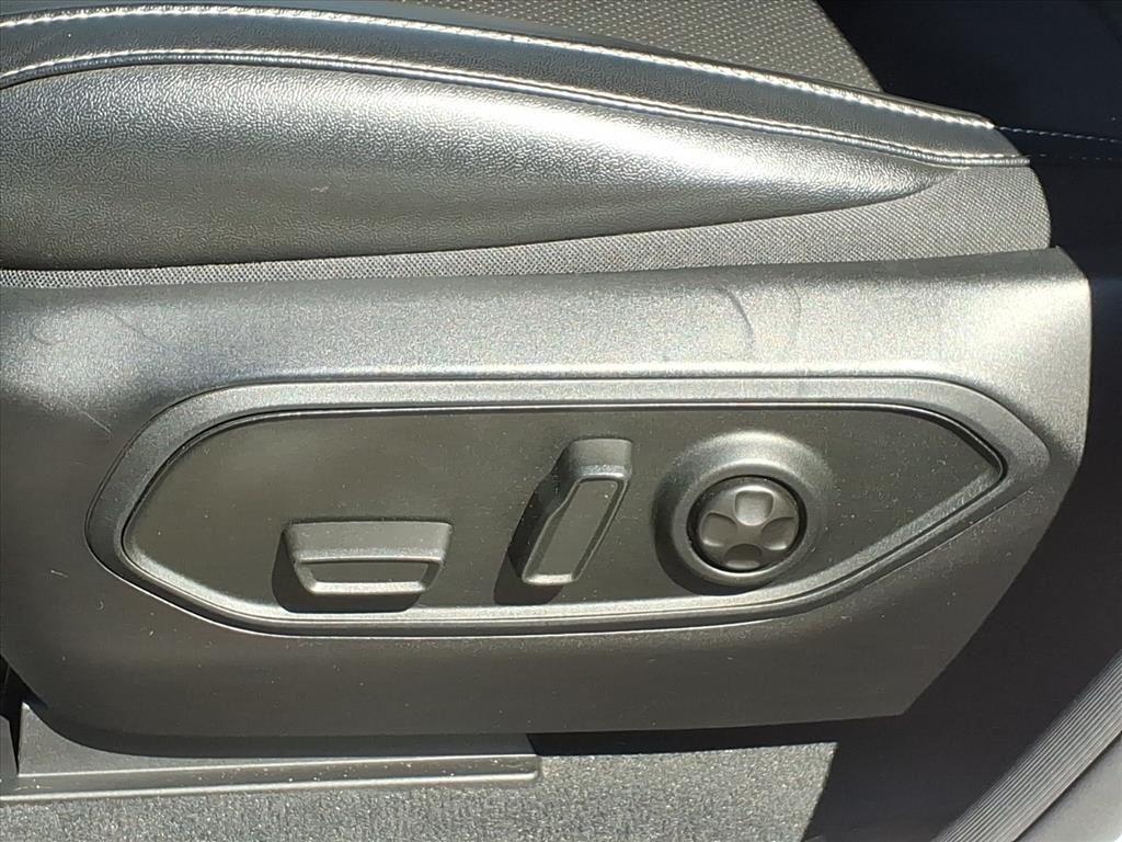 used 2024 Jeep Grand Cherokee car, priced at $38,999
