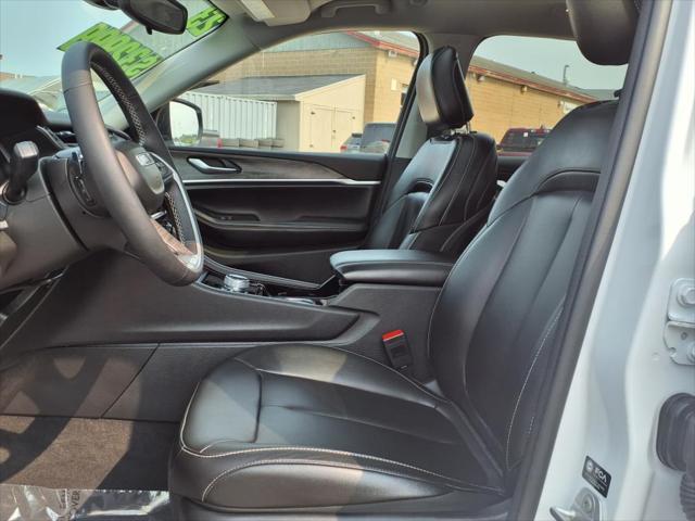 used 2023 Jeep Grand Cherokee car, priced at $32,999