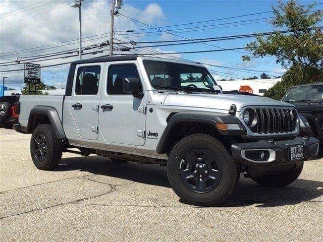 new 2024 Jeep Gladiator car, priced at $37,808