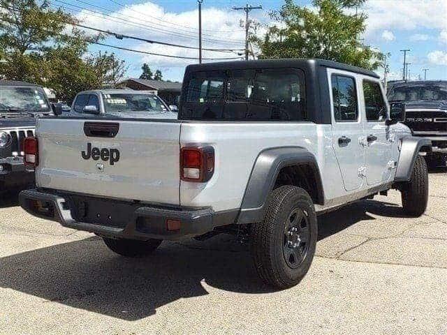 new 2024 Jeep Gladiator car, priced at $37,808