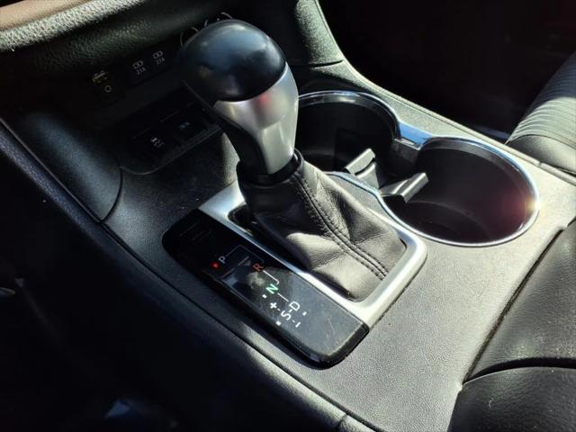 used 2017 Toyota Highlander car, priced at $20,999