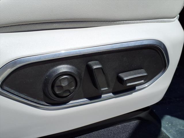 used 2022 Jeep Wagoneer car, priced at $52,999