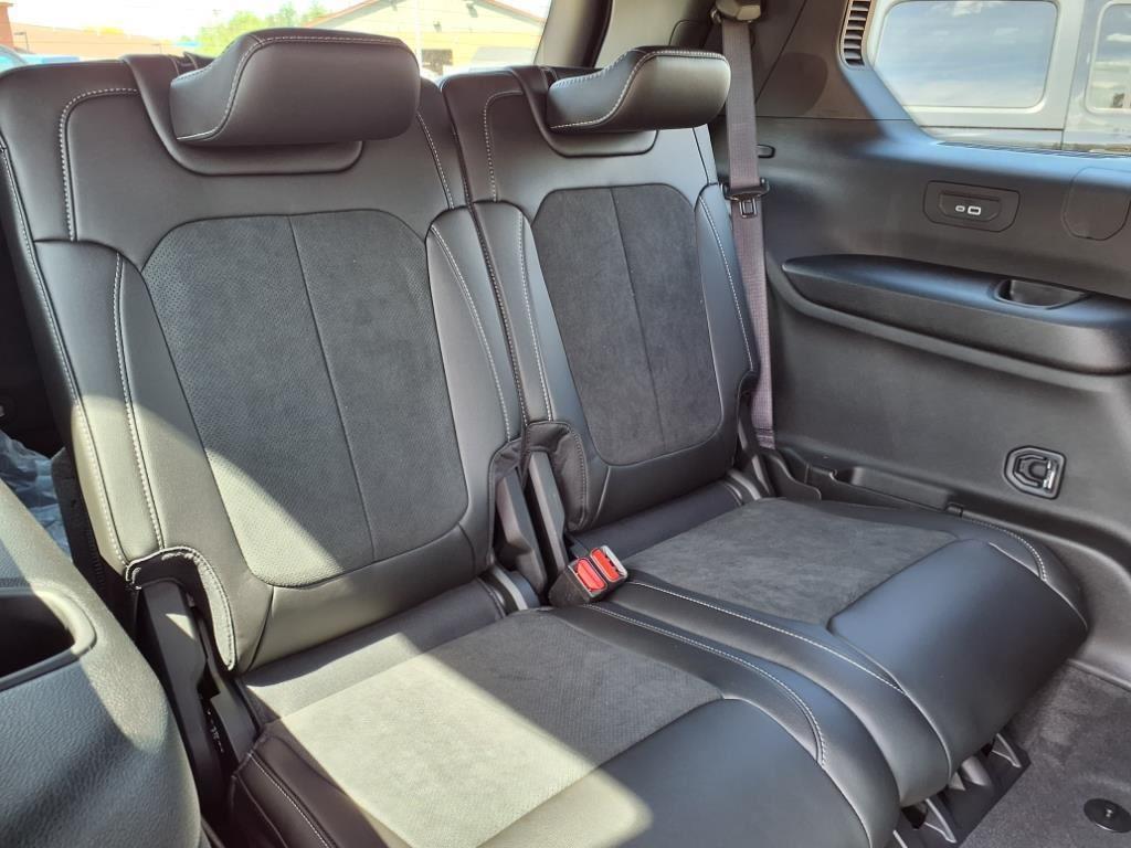 new 2025 Jeep Grand Cherokee L car, priced at $43,071