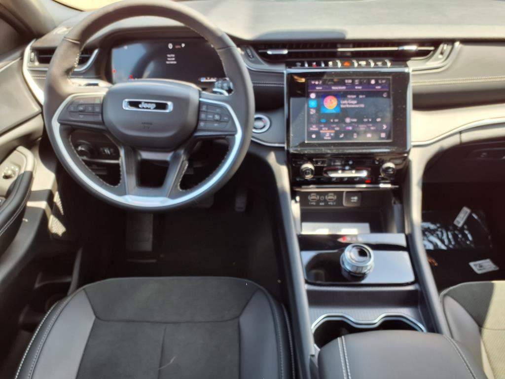 new 2025 Jeep Grand Cherokee L car, priced at $43,071