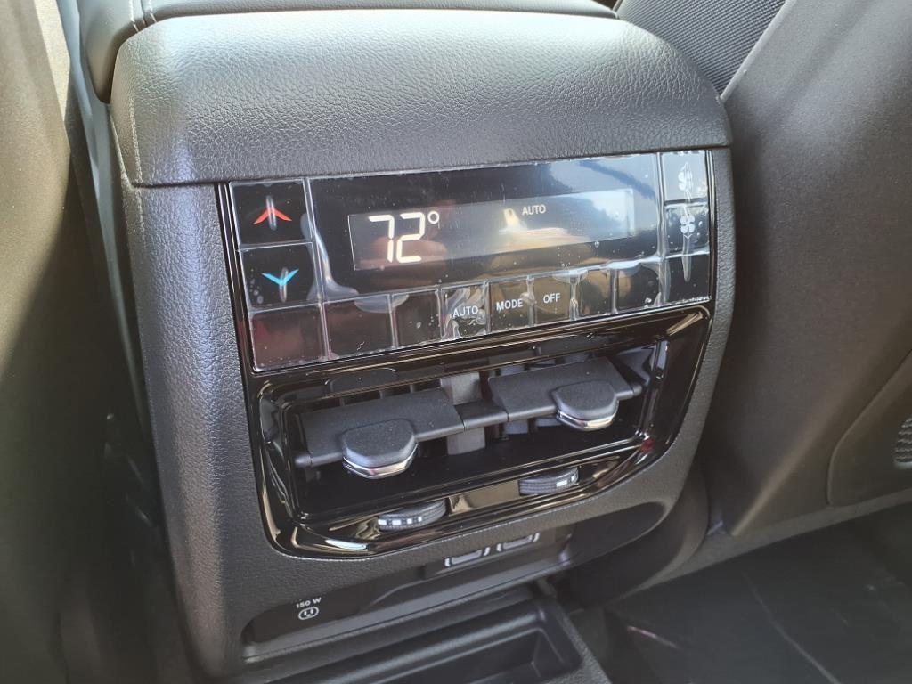 new 2025 Jeep Grand Cherokee L car, priced at $43,071