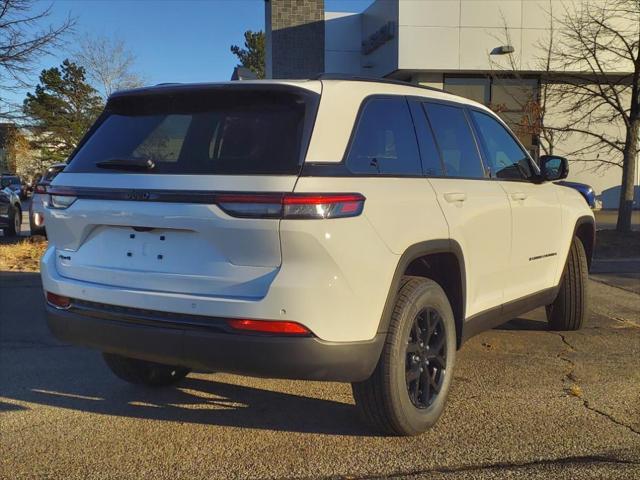 new 2025 Jeep Grand Cherokee car, priced at $46,930