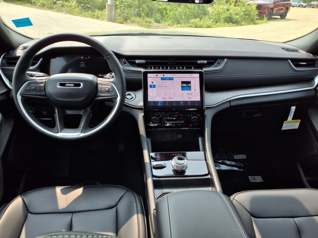 new 2025 Jeep Grand Cherokee L car, priced at $45,042