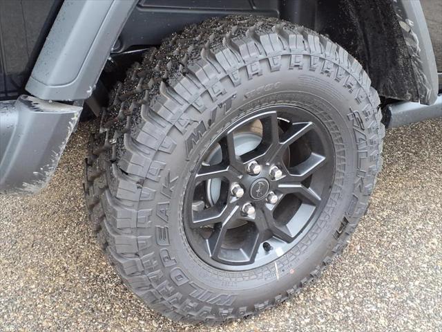 new 2025 Jeep Wrangler car, priced at $48,302