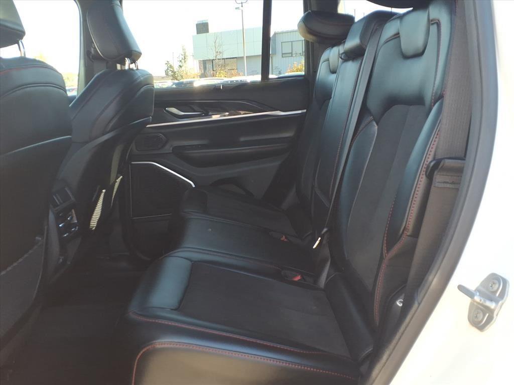 used 2022 Jeep Grand Cherokee car, priced at $33,999