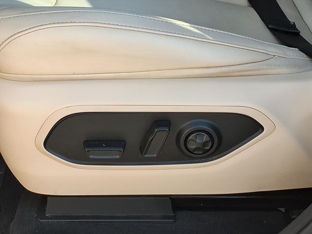 used 2021 Jeep Grand Cherokee L car, priced at $30,999