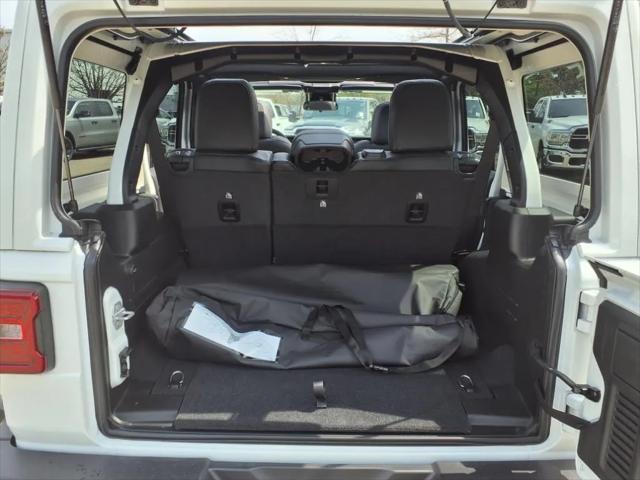 new 2025 Jeep Wrangler car, priced at $52,054