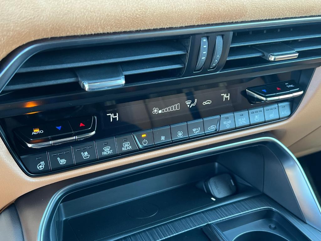new 2025 Mazda CX-70 car, priced at $53,506