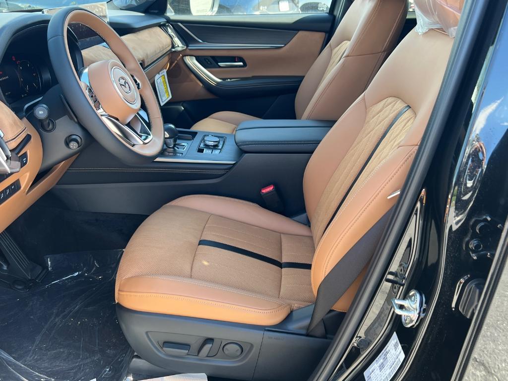 new 2025 Mazda CX-70 car, priced at $53,506