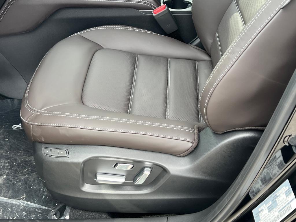 new 2025 Mazda CX-5 car, priced at $40,065
