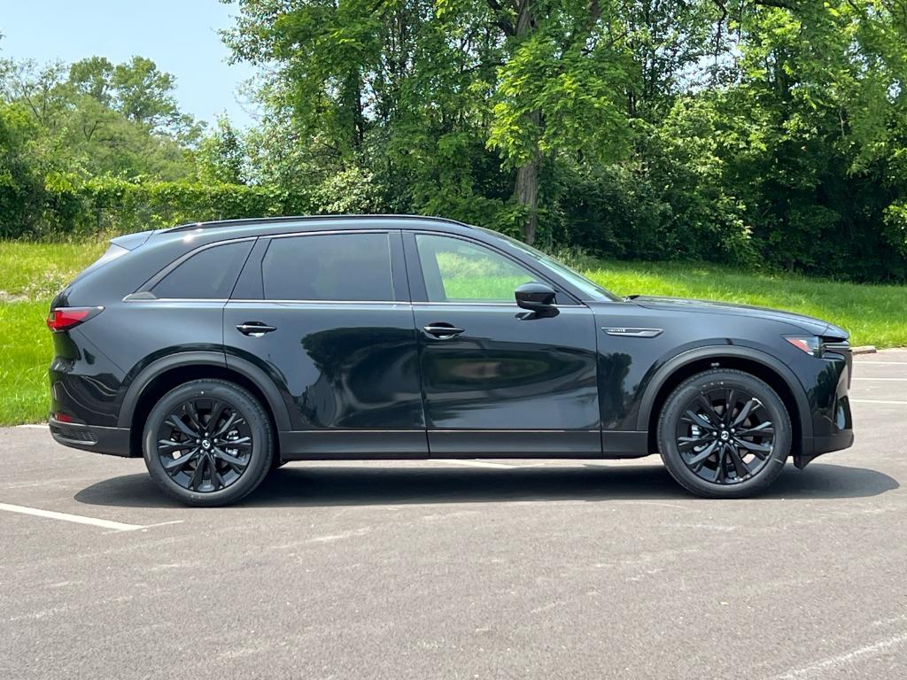 new 2025 Mazda CX-90 car, priced at $46,070