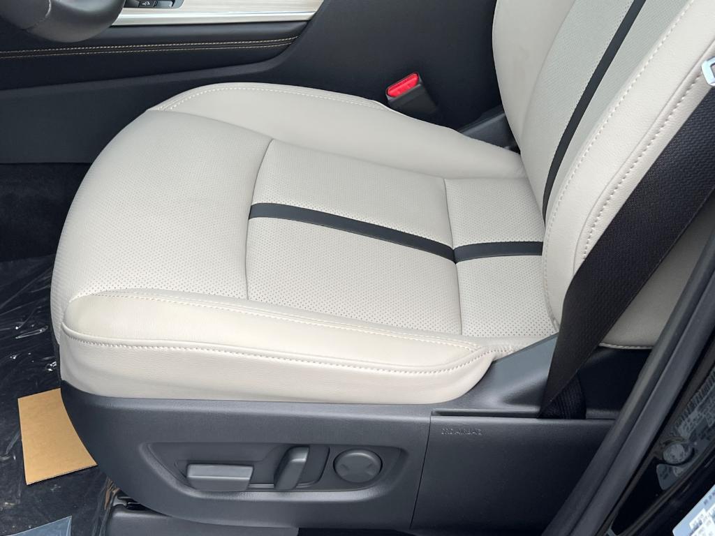 new 2025 Mazda CX-70 PHEV car, priced at $53,935