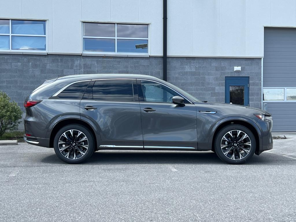 new 2025 Mazda CX-90 car, priced at $52,060