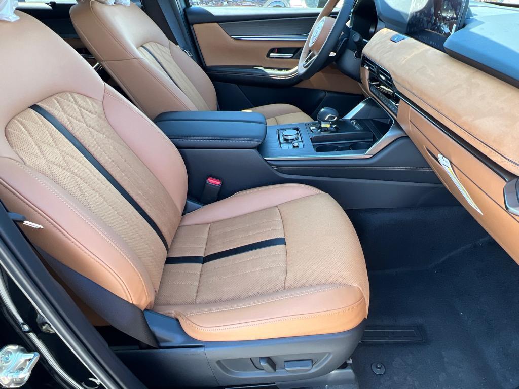 new 2025 Mazda CX-90 car, priced at $54,689