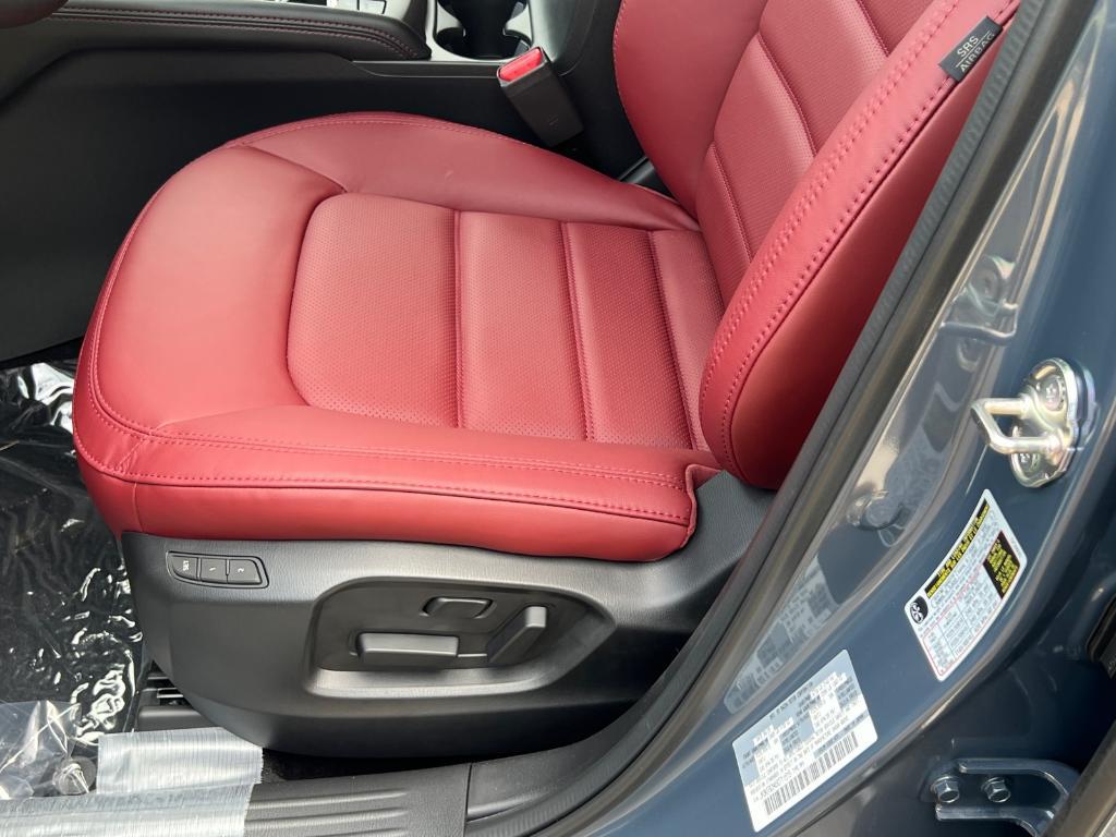 new 2025 Mazda CX-5 car, priced at $33,570