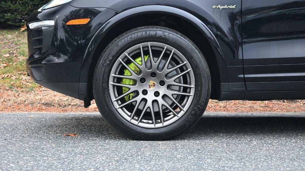 used 2018 Porsche Cayenne car, priced at $25,497