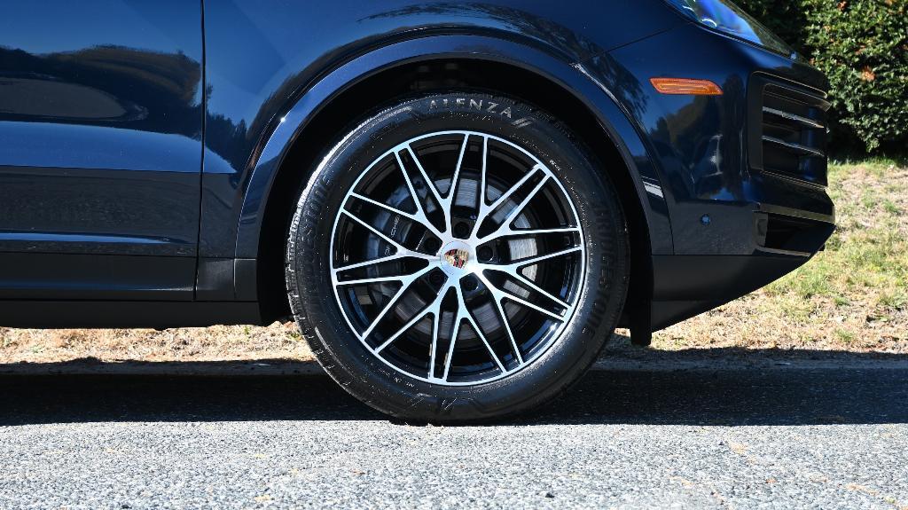 used 2025 Porsche Cayenne car, priced at $90,497
