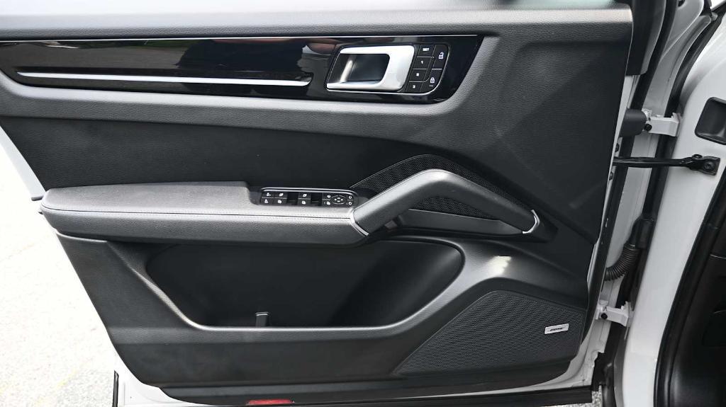used 2022 Porsche Cayenne car, priced at $60,998