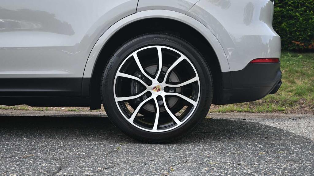 used 2022 Porsche Cayenne car, priced at $60,998
