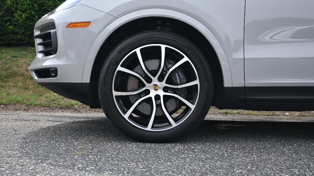 used 2022 Porsche Cayenne car, priced at $61,998