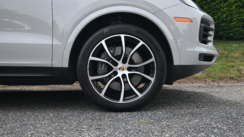 used 2022 Porsche Cayenne car, priced at $61,998