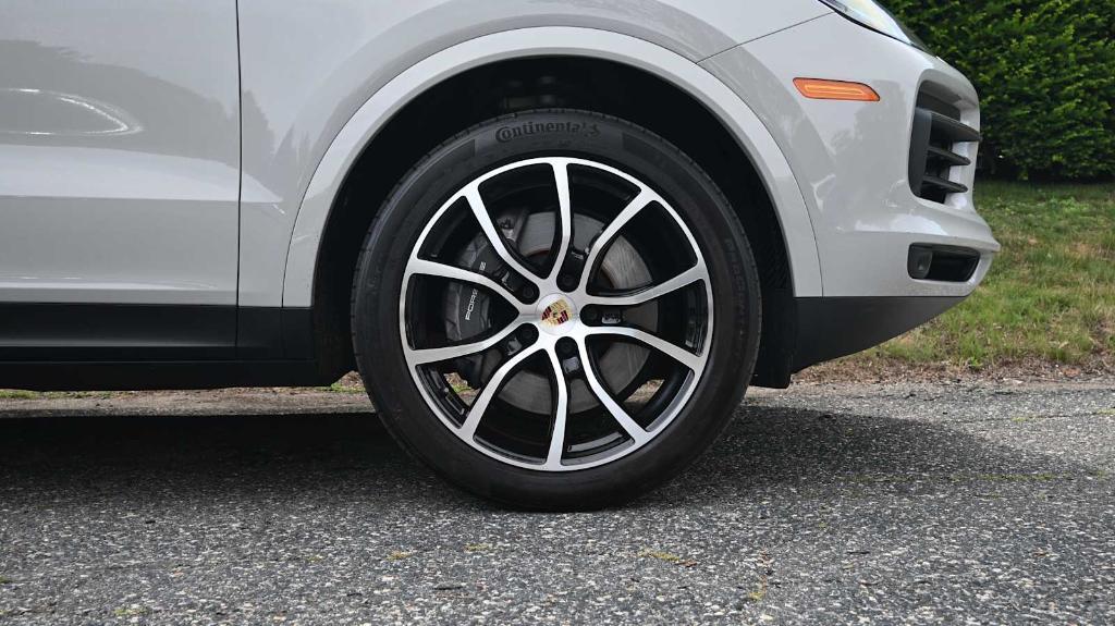 used 2022 Porsche Cayenne car, priced at $60,998