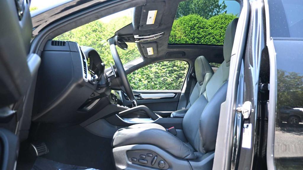 used 2023 Porsche Cayenne car, priced at $114,998