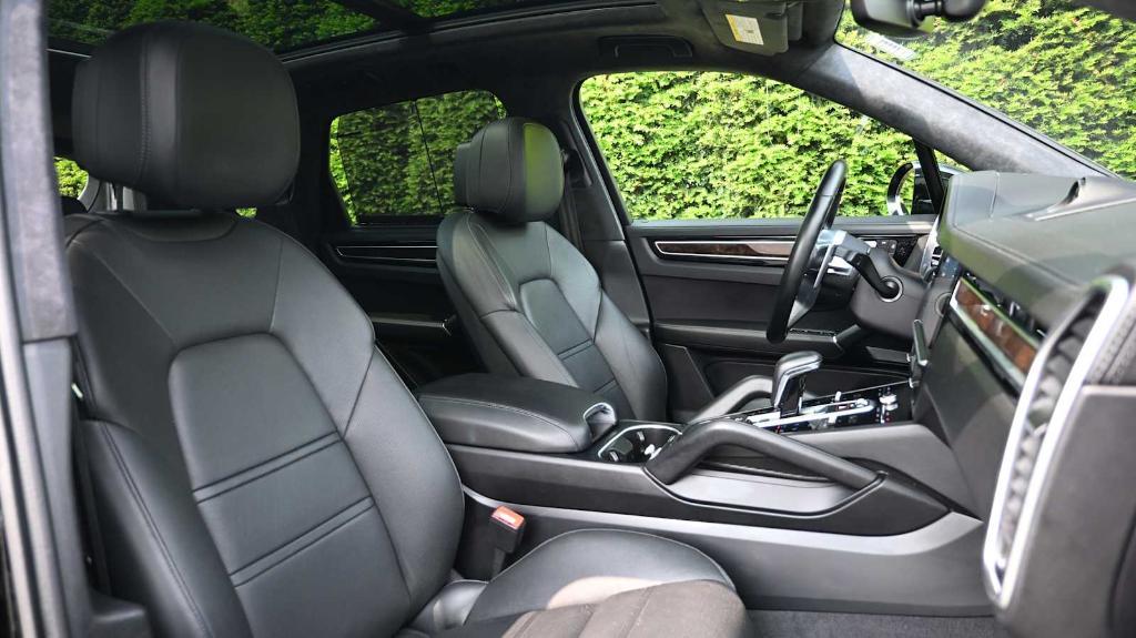used 2022 Porsche Cayenne car, priced at $80,998