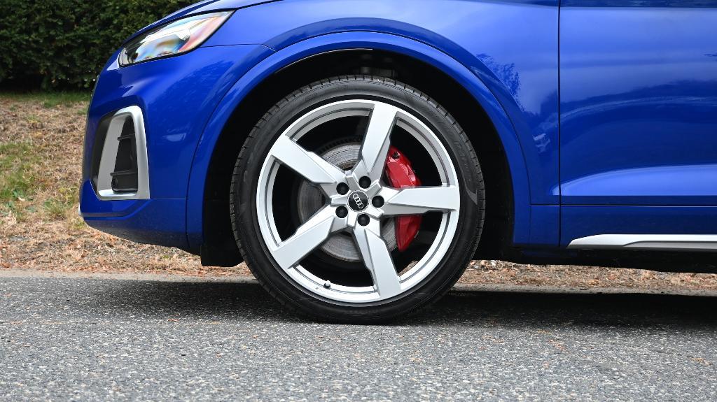 used 2022 Audi SQ5 car, priced at $37,497