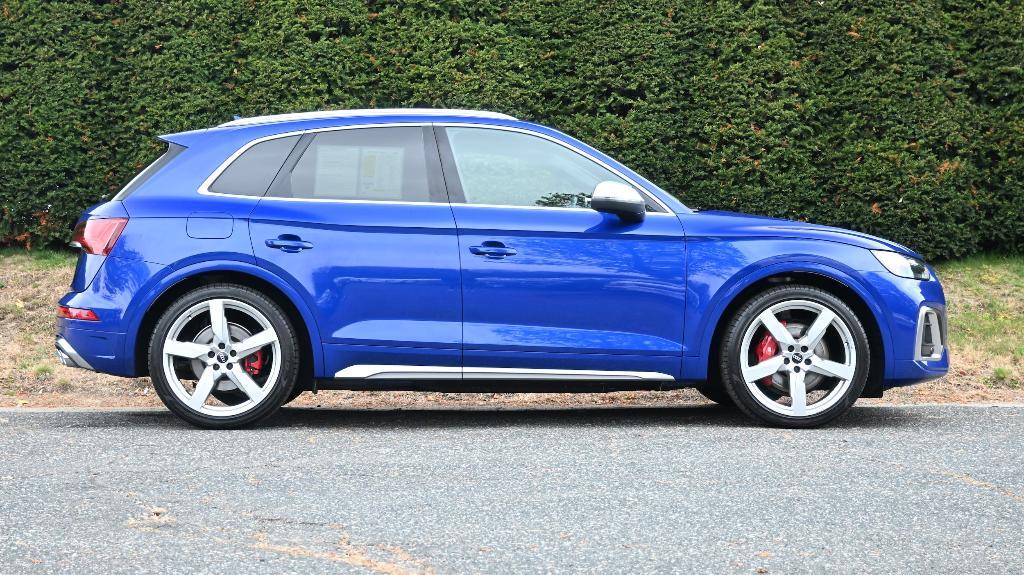 used 2022 Audi SQ5 car, priced at $37,497