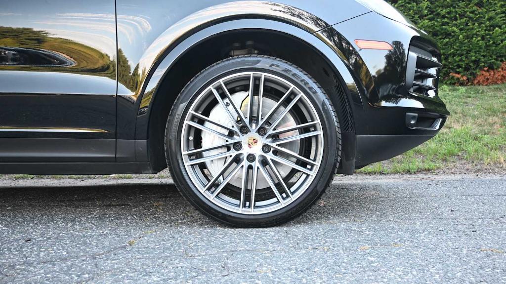 used 2022 Porsche Cayenne car, priced at $67,998