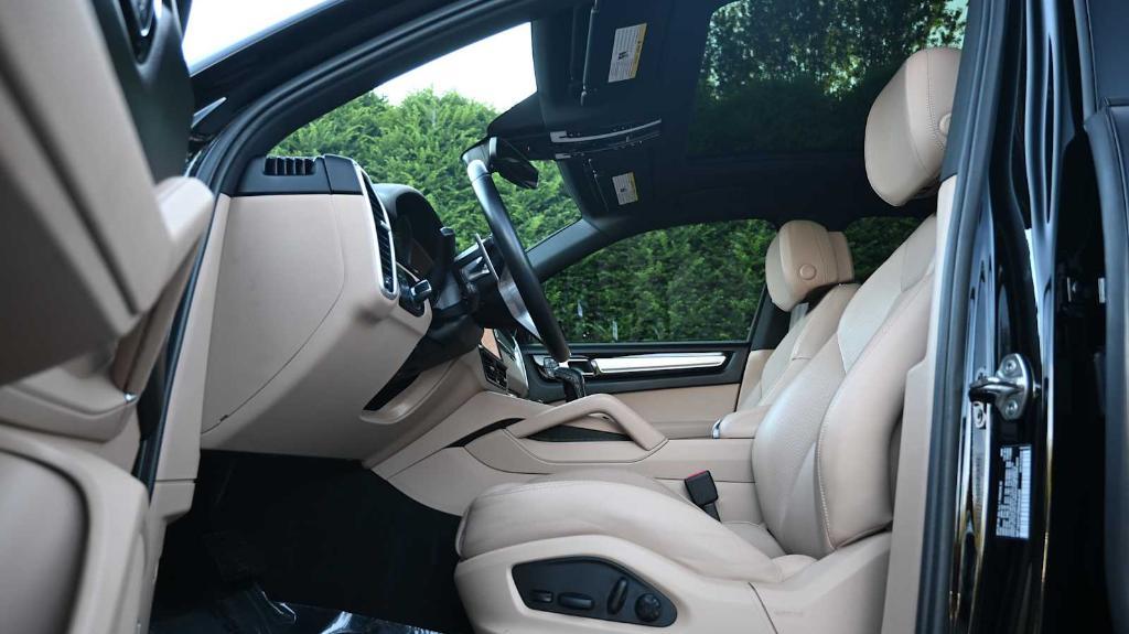 used 2022 Porsche Cayenne car, priced at $67,998