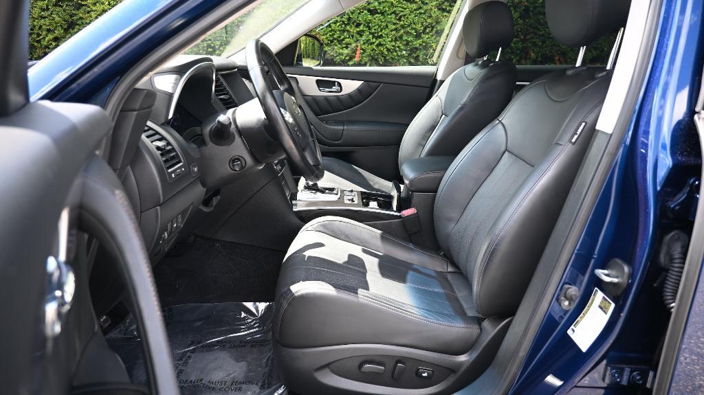 used 2017 INFINITI QX70 car, priced at $16,497