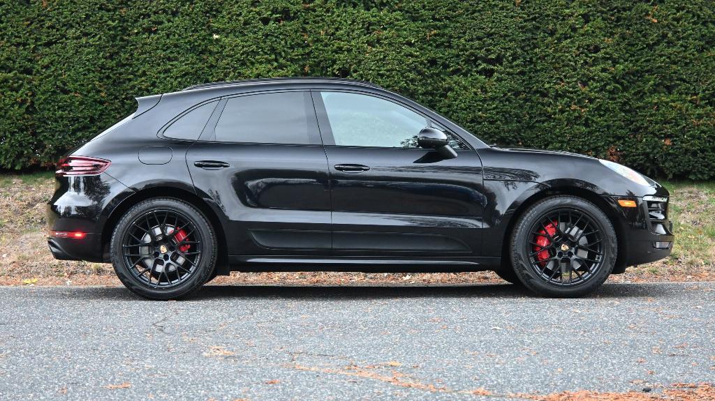 used 2018 Porsche Macan car, priced at $35,497